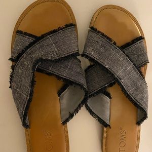 Toms sandals
